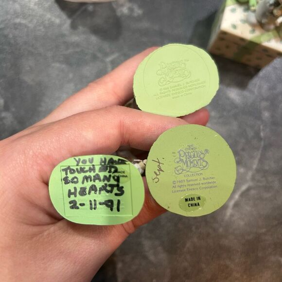 1989-1991 Precious Moments Mini Plastic Collectible Figurines Bundle of 8 - Picture 3 of 10